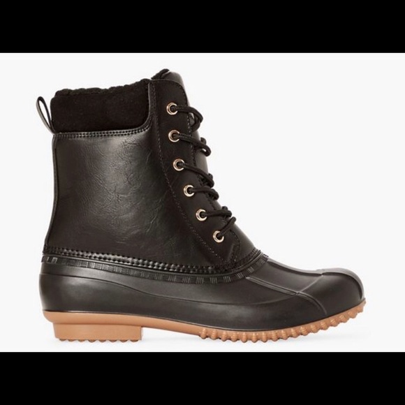 Brand NEW IN BOX BOOTS!!!!!!!!💕💕💕 - Picture 3 of 3